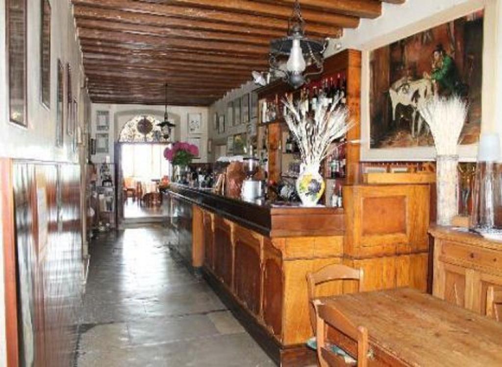 Albergo Ristorante Ai Pini Tarzo Exterior foto