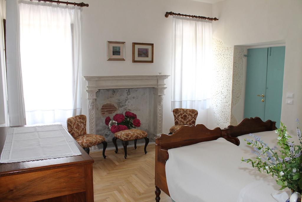 Albergo Ristorante Ai Pini Tarzo Habitación foto