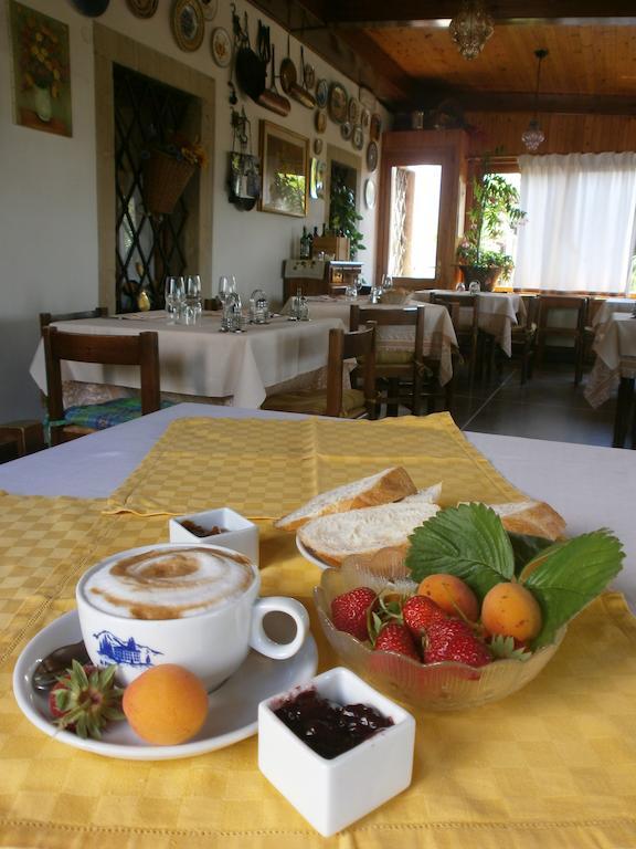 Albergo Ristorante Ai Pini Tarzo Exterior foto